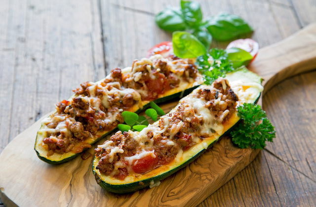 Gefüllte Zucchini mit Hackfleisch