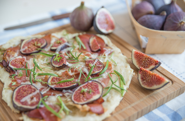 Feigen Pizza mit Gorgonzola und Rosmarin