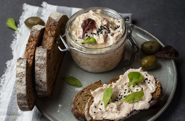 Thunfisch Aufstrich mit Landbrot