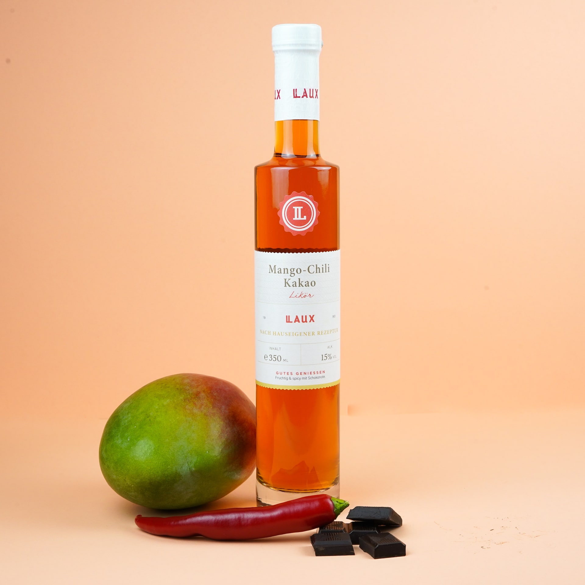 Mango-Chili-Kakao Likör mit Mango, Chilischote und Schokolade