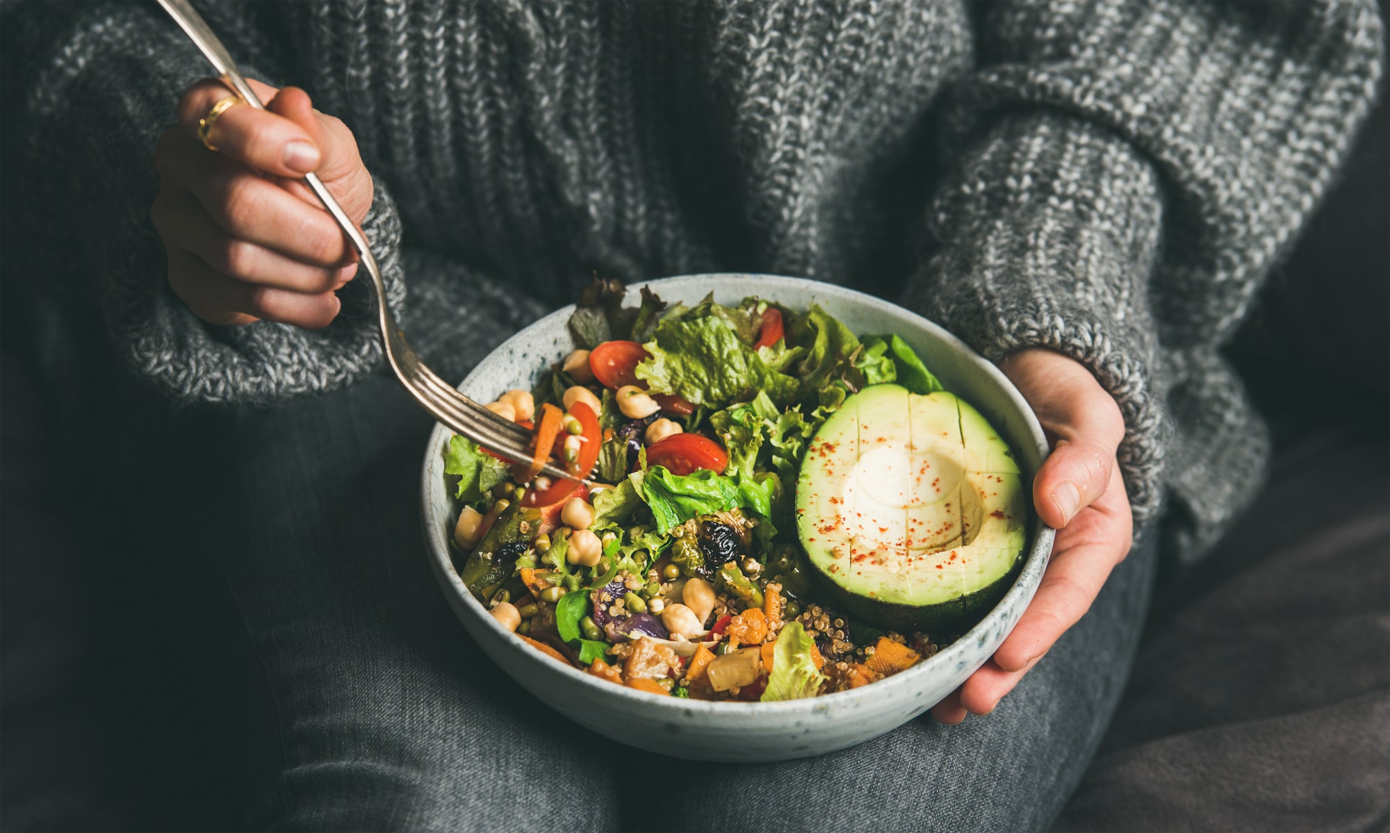 Mindful Eating Vegane Bowl mit Avodaco